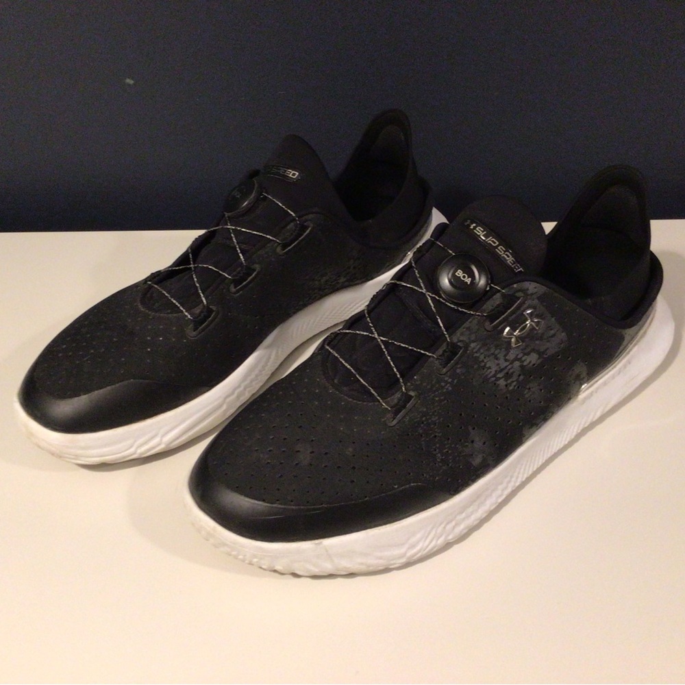 Under Armour SlipSpeed Size 16.  Black/White.  Very good condition.